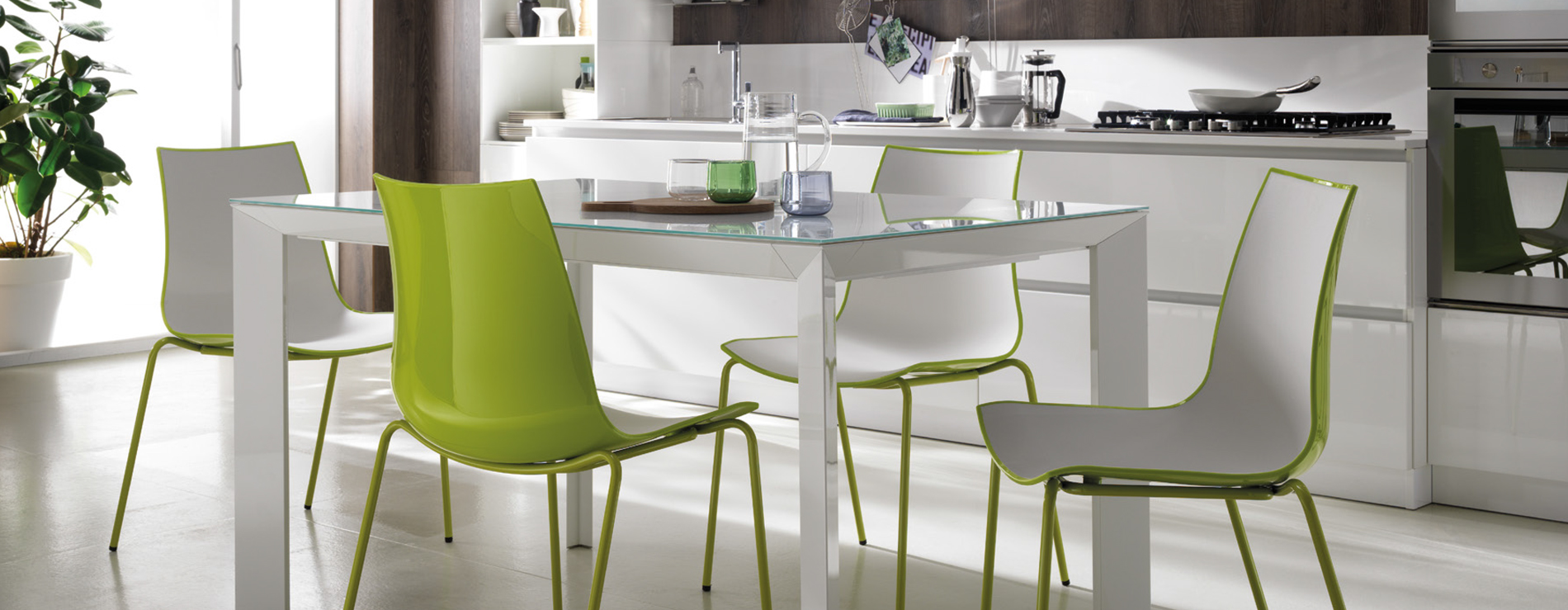 Tavoli e sedie scavolini: scavolini avenue trei.